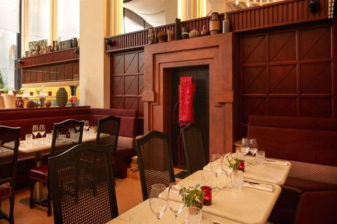 Experimental Marais Hotel