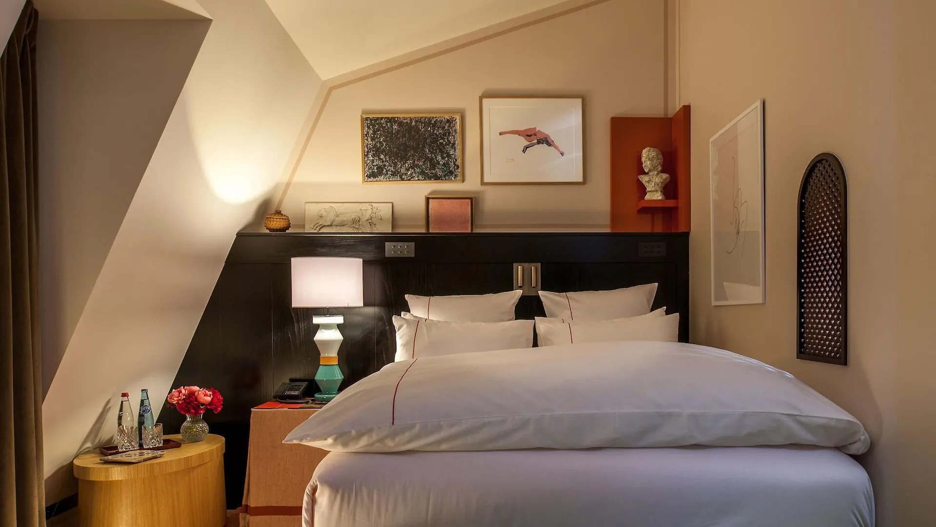 Experimental Marais Hotel 5*
