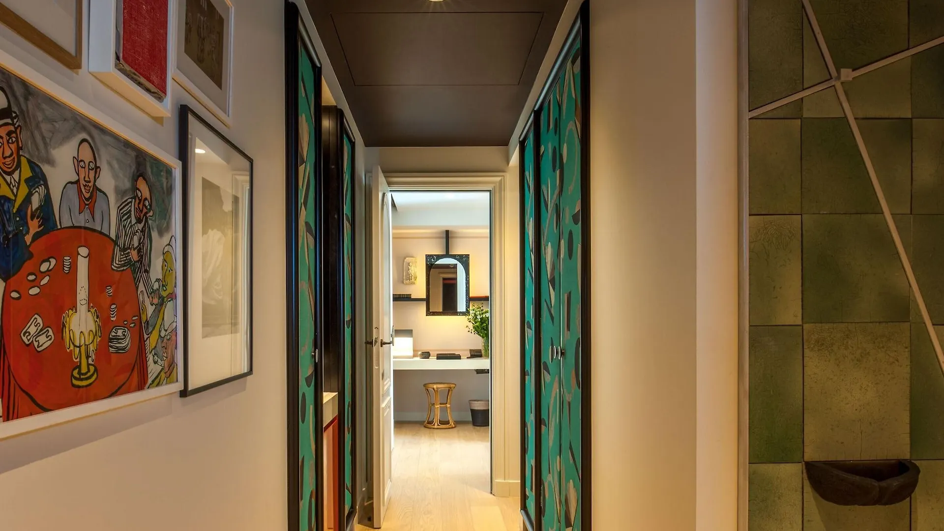 Experimental Marais Hotel 5*
