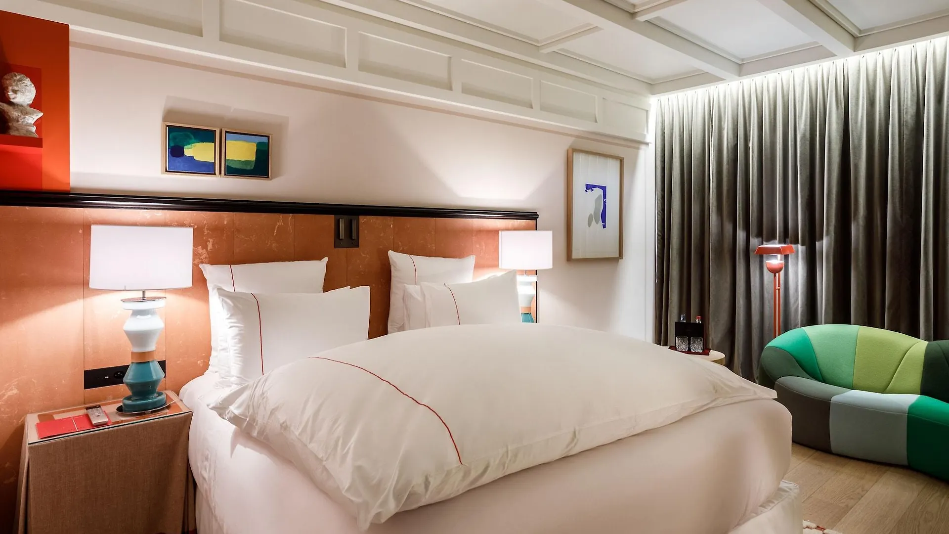 Experimental Marais Hotel 5*